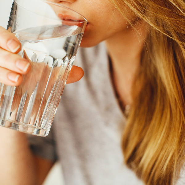 how much water to drink while pregnant
